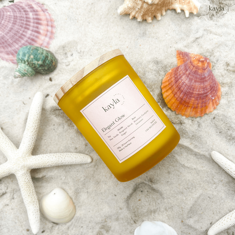 Nến Thơm Elegant Glow 220Gr- Hương Hoa Cỏ