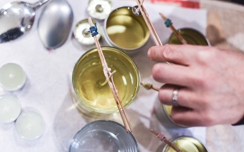 Cách làm nến thơm trong suốt tại nhà đơn giản