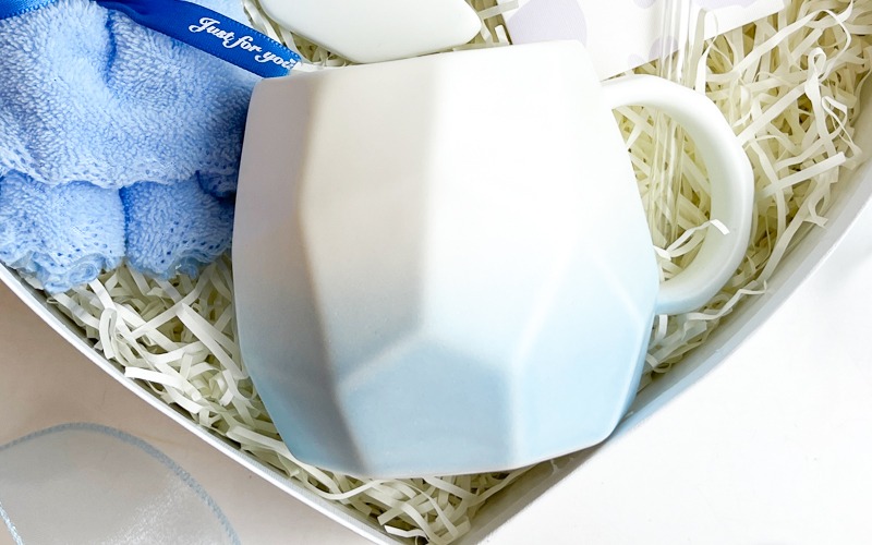 Ly sứ tặng tốt nghiệp