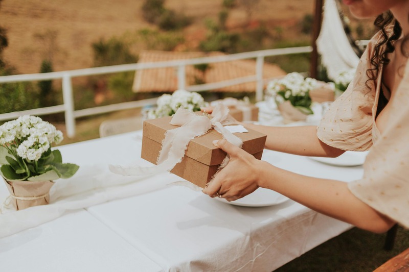 Các ý tưởng quà tặng mang tính cá nhân hóa để gây ấn tượng Các ý tưởng quà tặng mang tính cá nhân hóa để gây ấn tượng