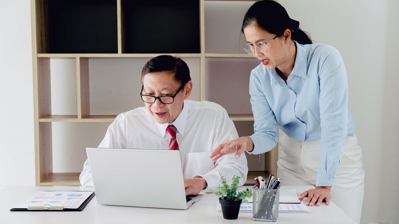 Tặng quà gì cho sếp nam Tặng quà gì cho sếp nam