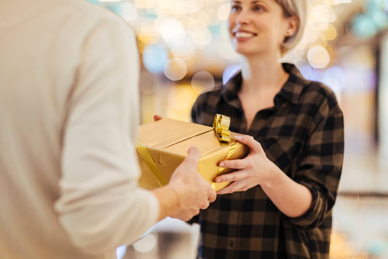 Quà tặng cá nhân hóa - Mang đến sự độc đáo và ý nghĩa riêng Quà tặng cá nhân hóa - Mang đến sự độc đáo và ý nghĩa riêng