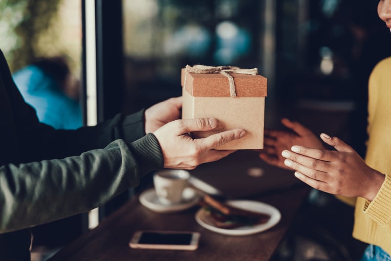 Quà tặng đồ uống cao cấp - Tạo không khí thoải mái và thư giãn Quà tặng đồ uống cao cấp - Tạo không khí thoải mái và thư giãn