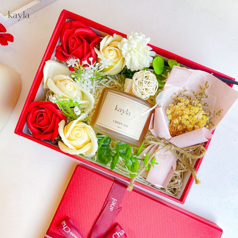 Set Quà Tặng Hương Hoa Rực Rỡ