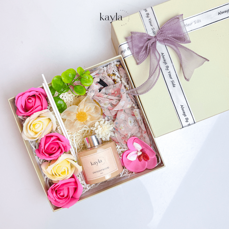 Set Quà Tặng Hương Sắc Yêu Thương