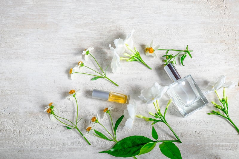 Sử dụng tinh dầu cho giấc ngủ của phụ nữ trung niên
