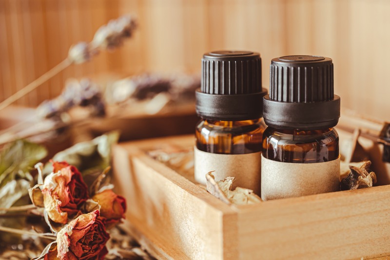 Tinh dầu giảm đầy hơi hiệu quả cho phụ nữ trung niên