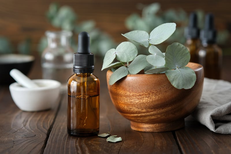 Tinh dầu lành tính an toàn cho da nhạy cảm Tinh dầu lành tính an toàn cho da nhạy cảm