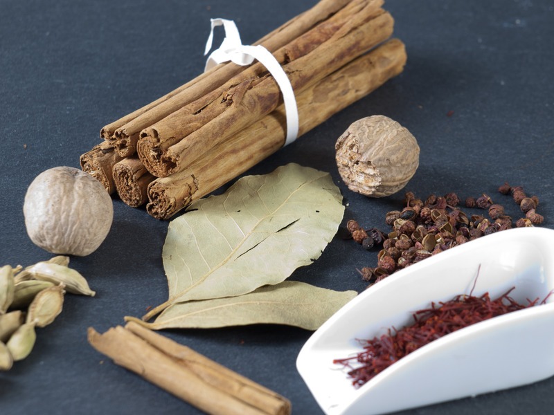 Cách sử dụng nến thơm và tinh dầu trong không gian sống Cách sử dụng nến thơm và tinh dầu trong không gian sống