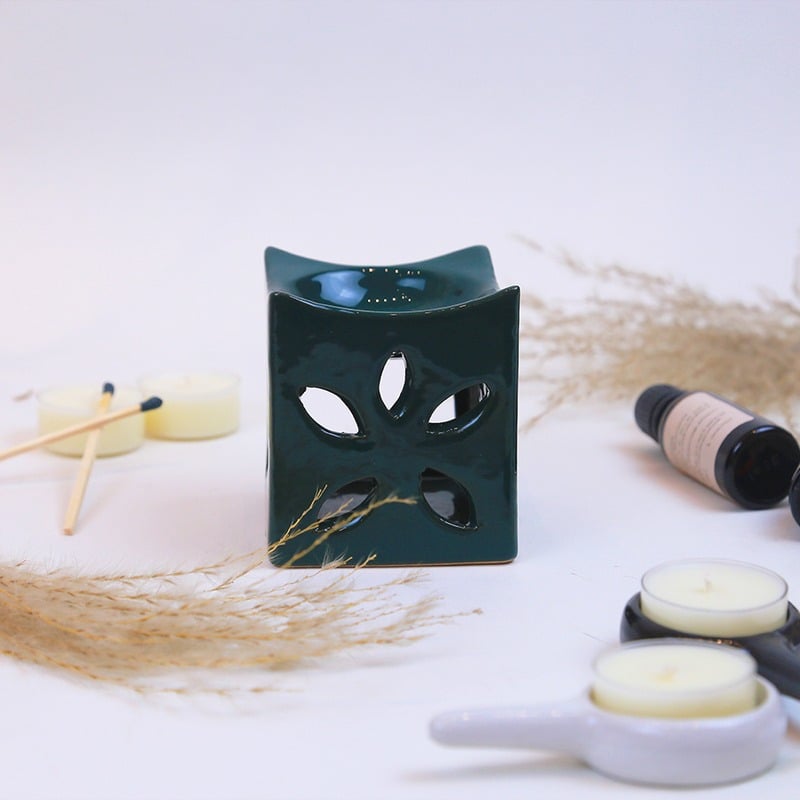 Đèn Sứ Xanh Xông Tinh Dầu Dùng Nến Tealight