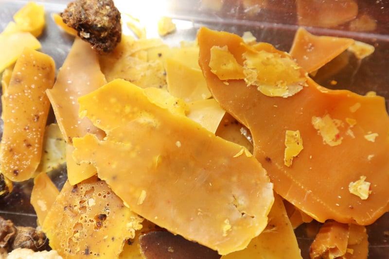 Sáp ong trong làm đẹp: lợi ích và cách sử dụng Sáp ong trong làm đẹp: lợi ích và cách sử dụng