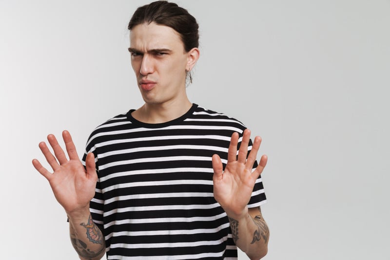 Đồng nghiệp hay soi mói là gì?