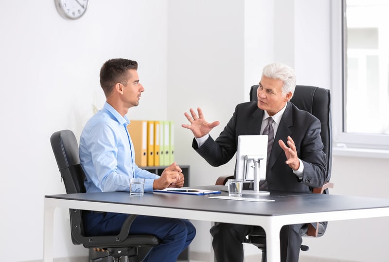 Cách mở đầu câu chuyện với sếp