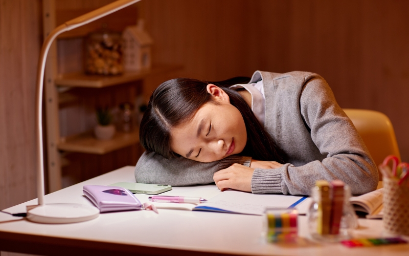 Tarot Giải Mã Nỗi Sợ Yêu Của Cung Cự Giải Tarot Giải Mã Nỗi Sợ Yêu Của Cung Cự Giải