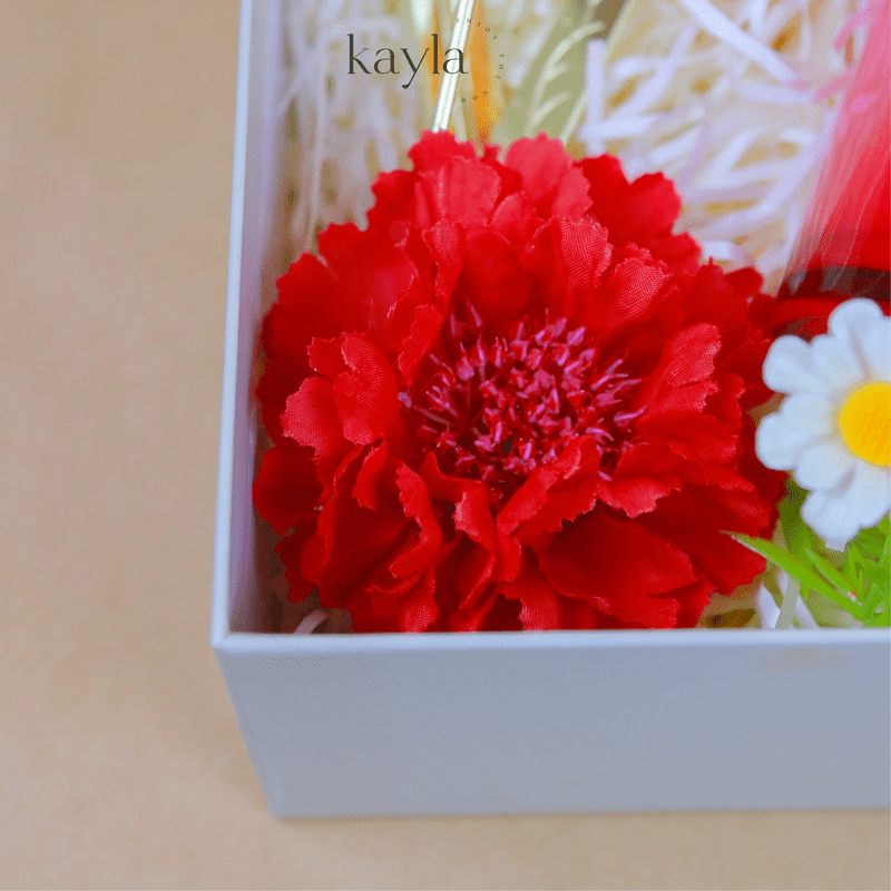 Set quà nến thơm Aurora Bloom Đỏ Thắm