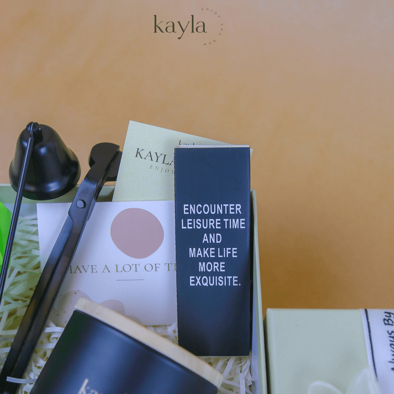 Set quà nến thơm Le Labo 33 Tối Giản