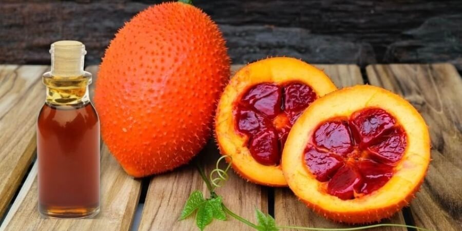 Cách làm tinh dầu gấc dưỡng da dễ áp dụng