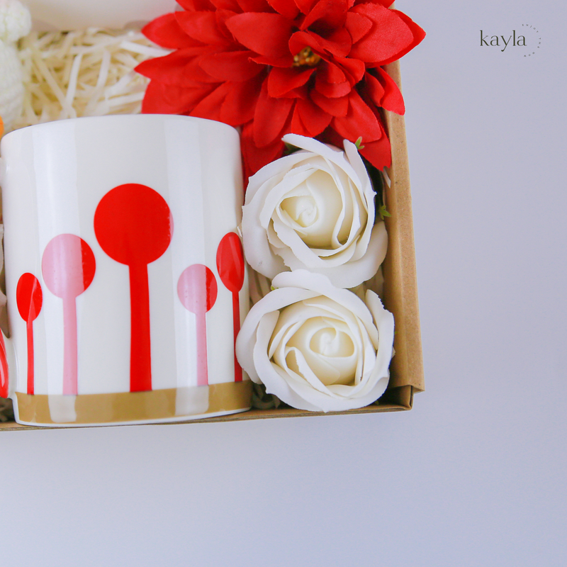 Set Quà Ly Sứ Đỏ May Mắn