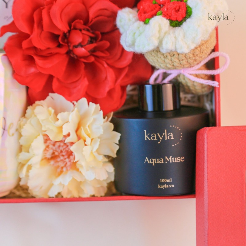 Set Quà Tặng Tinh Dầu Aqua Muse Đỏ Dịu