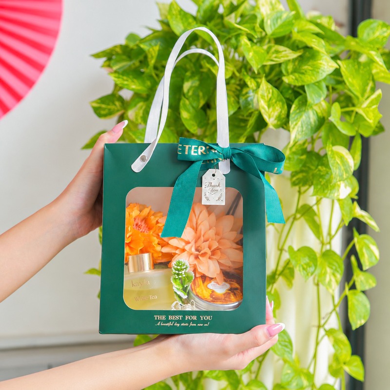 Set Quà Tặng Nến Thơm Cung Bảo Bình & Tinh Dầu White Tea